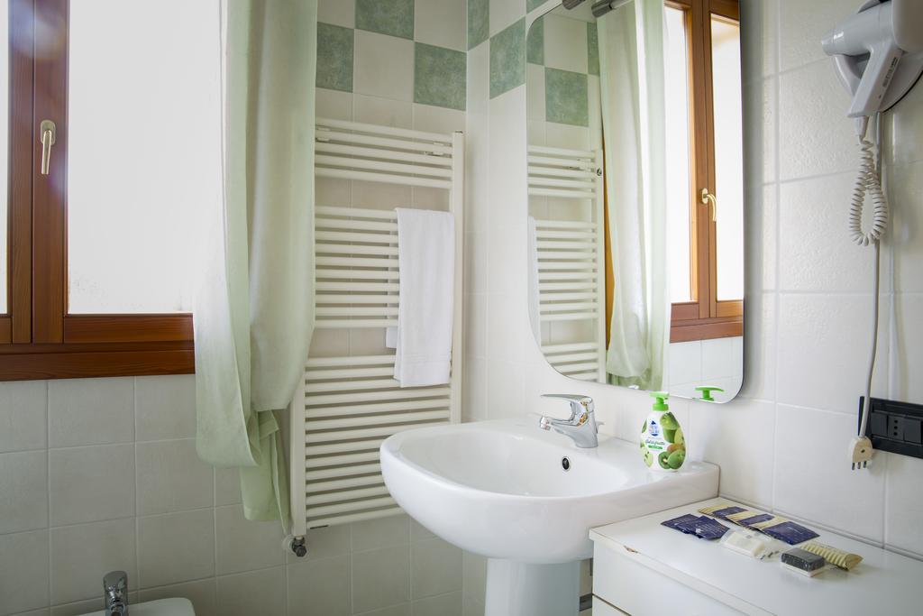 Residenza Serena มีราโน ภายนอก รูปภาพ